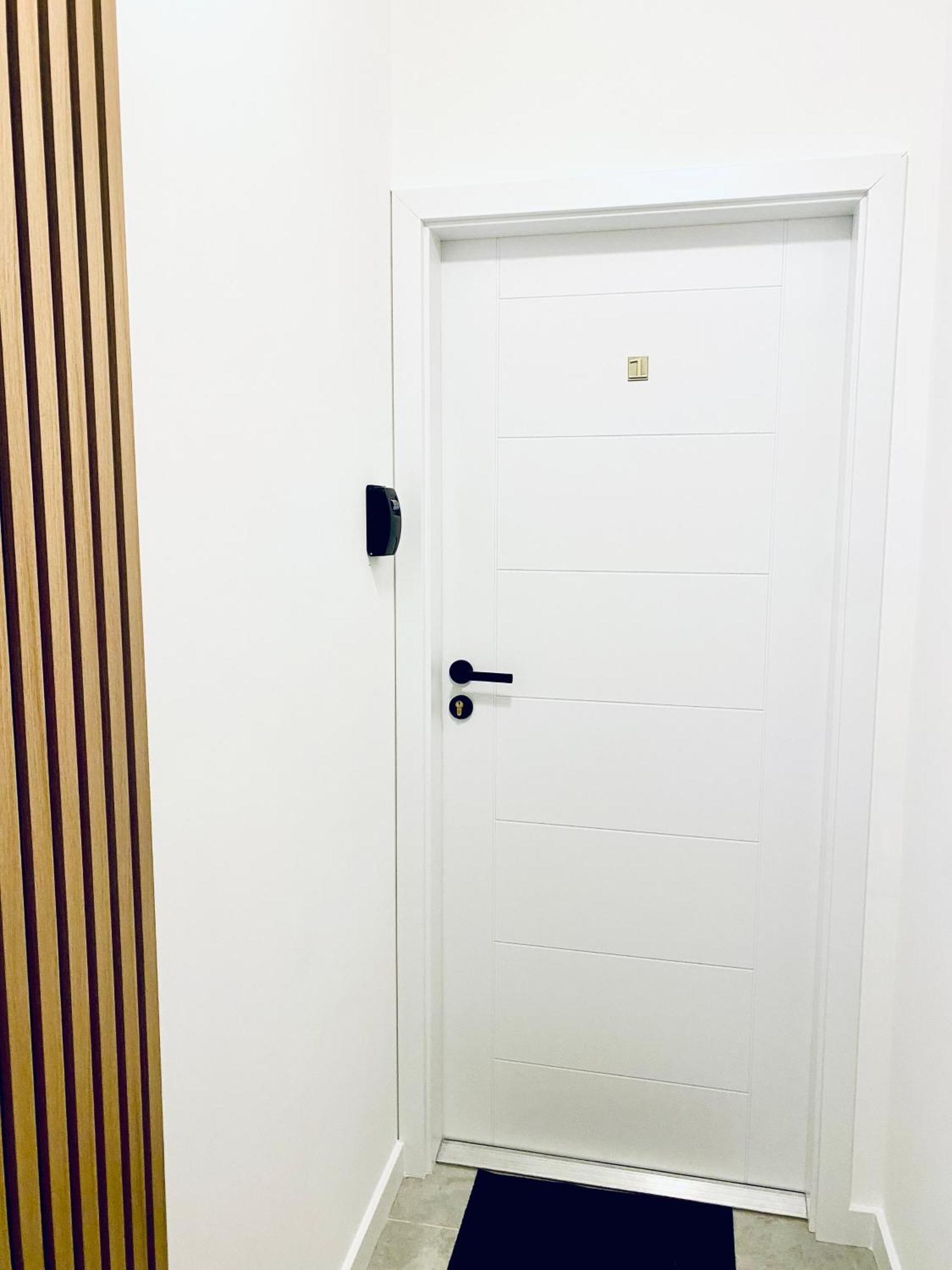 Olivia Apartments - Sloneczny Apartament W Centrum Warszawy, Plac Unii Lubelskiej, Lazienki Krolewskie, Pole Mokotowskie Varsavia Esterno foto
